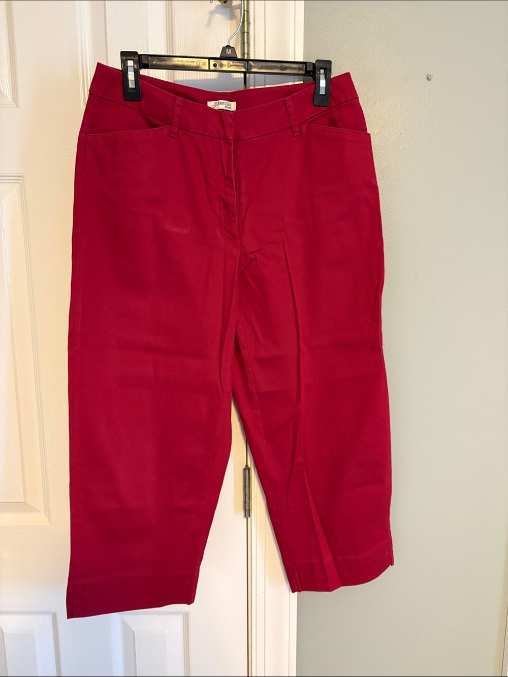 St. John's Bay Burgundy Capri Pants